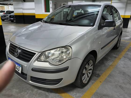 VOLKSWAGEN POLO SEDAN 1.6 MI 8V FLEX 4P MANUAL VOLKSWAGEN POLO SEDAN 1.6 MI 8V FLEX 4P MANUAL
